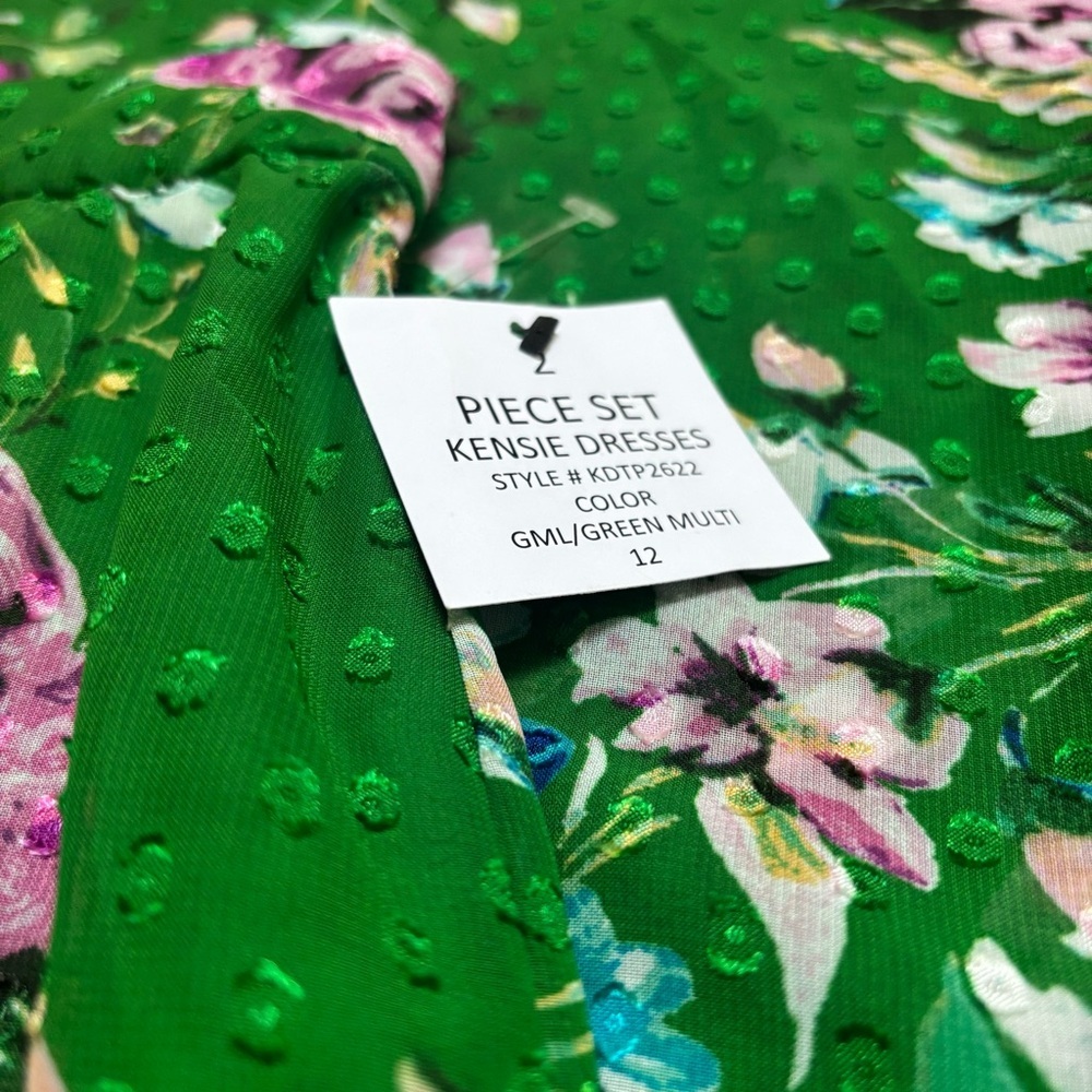 Kensie Green Floral 2 Piece Skirt Set, Size 12 - Picture 12 of 12